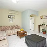 Family-friendly With Swimming Pool - 13772 Daire Makarska