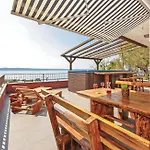 Family-friendly With Swimming Pool - 13772